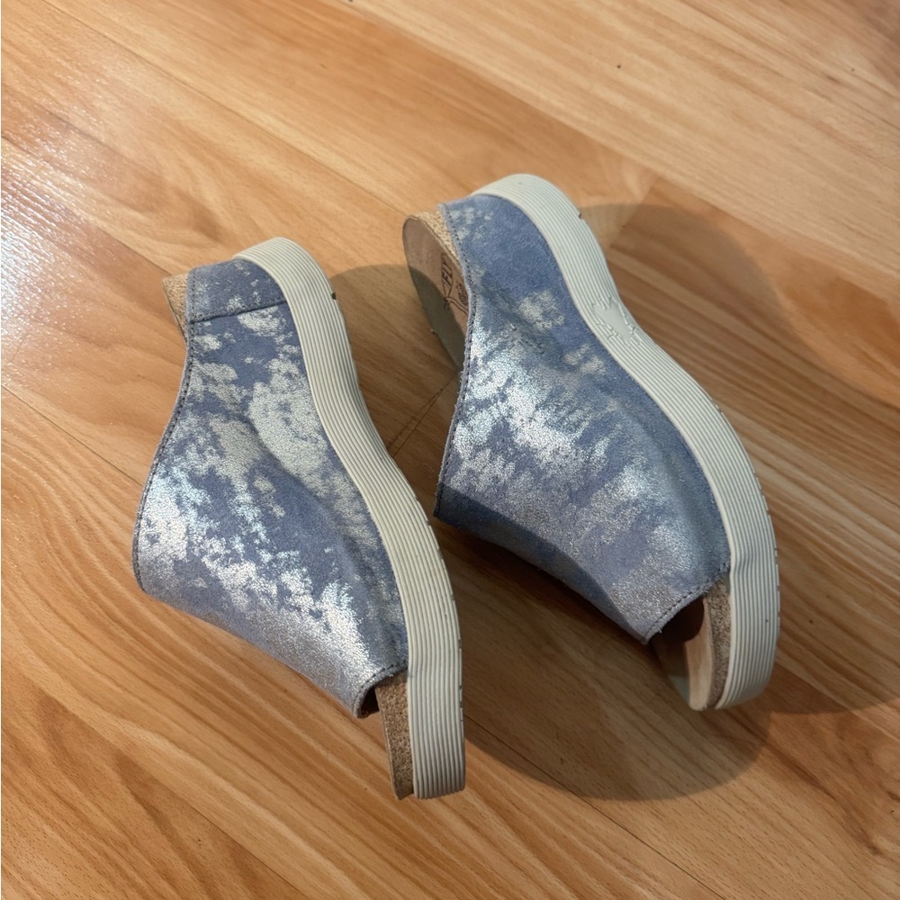 Fly London sandal sz 39